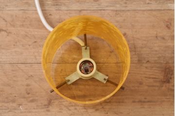 ビンテージ照明　イエローカラーが空間を華やかにしてくれる天井照明(ペンダントライト、吊り下げ照明)(R-047818)