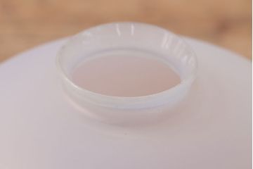 アンティーク照明　上品な雰囲気漂うオパールガラスのペンダントライト(天井照明、吊り下げ照明)(R-047819)