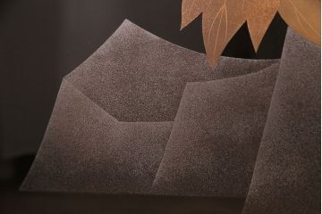 中古　美品　民芸家具　輪島塗　井波唯志作　萩に牡丹　金銀蒔絵　蒔絵の意匠が見事な大振りの衝立(定価約450万円)(つい立て)(R-047826)