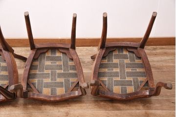 イギリスアンティーク　彫りがアクセントになったマホガニー材製のバルーンバックチェア4脚セット(ダイニングチェア、椅子)(R-047833)