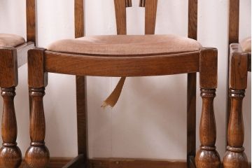 イギリスアンティーク　個性的な背もたれのデザインがお洒落なオーク材のチェア4脚セット(ダイニングチェア、椅子)(R-047834)