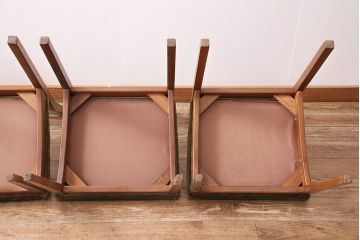 北欧ビンテージ　程よいデザイン性が魅力的なチーク材のチェア4脚セット(ダイニングチェア、椅子)(R-047836)