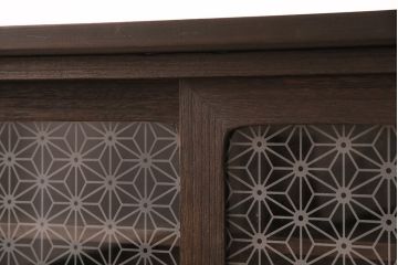 和製アンティーク　当店オリジナル模様のガラス入り!味わい深い前面桐材製の箪笥ローボード(収納棚、テレビ台、テレビボード)(R-047842)