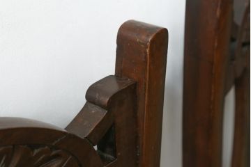 イギリスアンティーク　クラシカルな佇まいが魅力的なウォールナット材製のチェア4脚セット(ダイニングチェア、椅子)(R-047843)