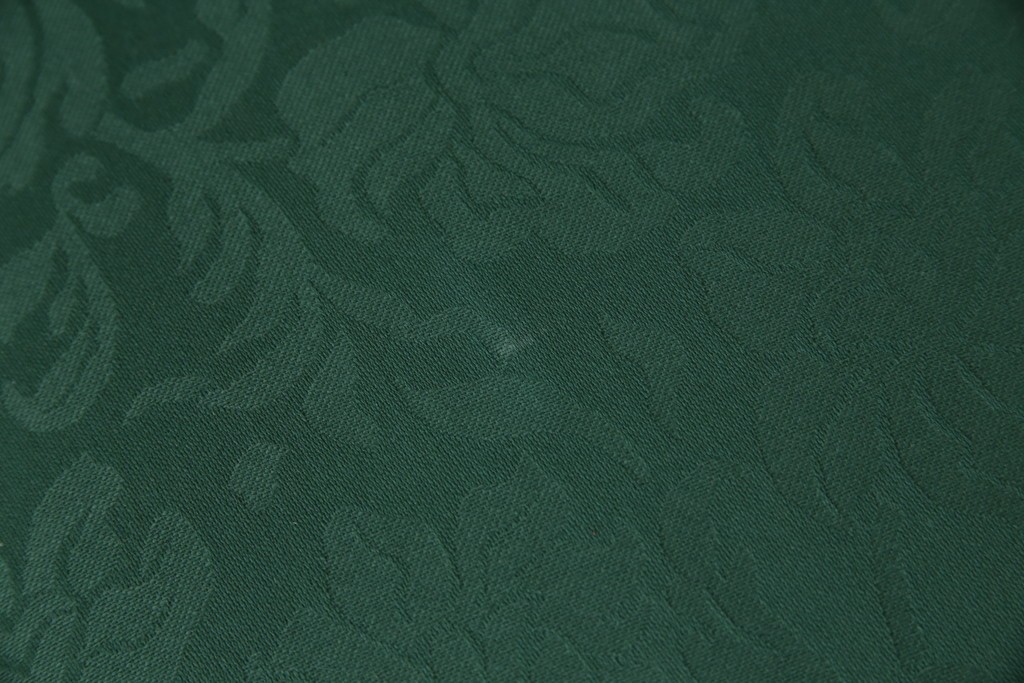 イギリスアンティーク　クラシカルな佇まいが魅力的なウォールナット材製のチェア2脚セット　(R-047845)