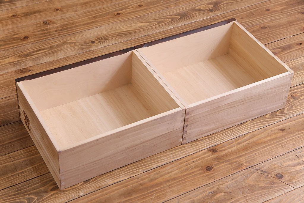 中古美品　北海道民芸家具　HM114K　スリムで上品な本箱(ブックケース、キャビネット、飾り棚)(定価約25万7千円)