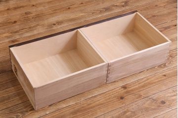 中古美品　北海道民芸家具　HM114K　スリムで上品な本箱(ブックケース、キャビネット、飾り棚)(定価約25万7千円)