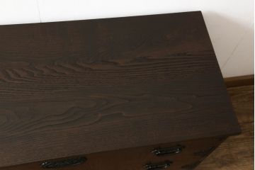 中古　国産民芸家具!品のある佇まいが魅力的な前面ケヤキ材製の整理箪笥(衣装箪笥、引き出し、チェスト)(R-047854)