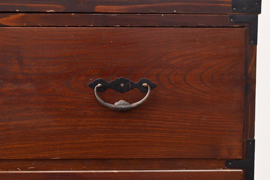 和製アンティーク　前面ケヤキ材　鶴亀金具　時代の風情が漂う二本松箪笥(重ね箪笥、衣装箪笥、整理箪笥、引き出し)(R-047855)