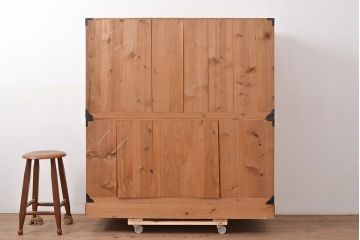 和製アンティーク　前面ケヤキ材　鶴亀金具　時代の風情が漂う二本松箪笥(重ね箪笥、衣装箪笥、整理箪笥、引き出し)(R-047855)