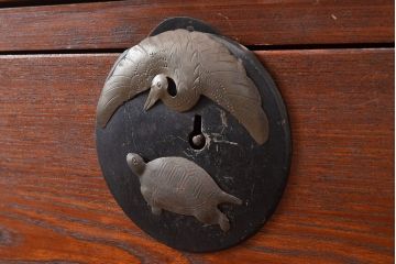和製アンティーク　前面ケヤキ材　鶴亀金具　時代の風情が漂う二本松箪笥のローボード(衣装箪笥、整理箪笥、引き出し、リビングボード)(R-047856)