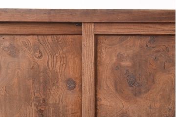 和製アンティーク　前面ケヤキ材　味のある木肌と力強い杢目が魅力的な重ね箪笥(時代箪笥、収納棚)(R-047858)