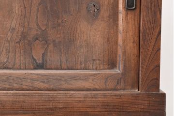 和製アンティーク　前面ケヤキ材　味のある木肌と力強い杢目が魅力的な重ね箪笥(時代箪笥、収納棚)(R-047858)