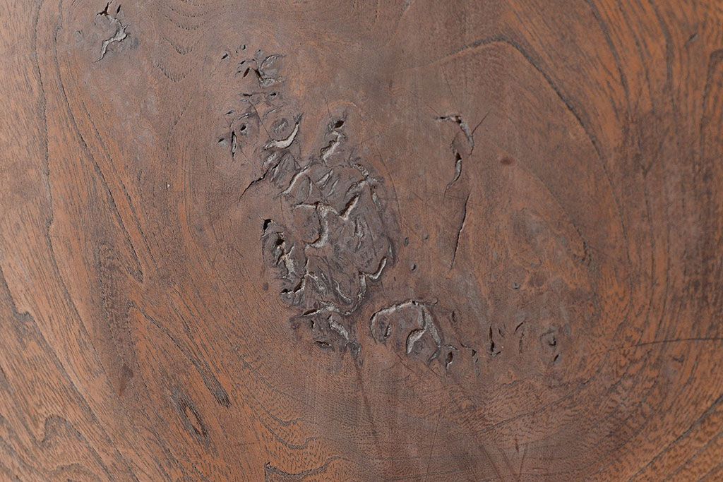 和製アンティーク　前面ケヤキ材　味のある木肌と力強い杢目が魅力的な重ね箪笥(時代箪笥、収納棚)(R-047858)