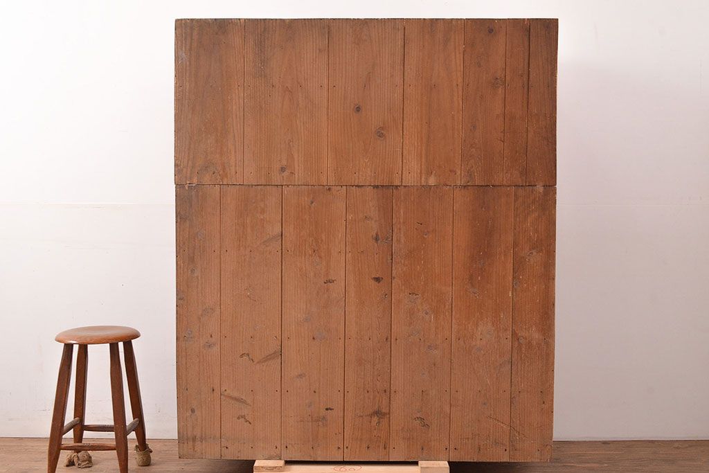 和製アンティーク　前面ケヤキ材　味のある木肌と力強い杢目が魅力的な重ね箪笥(時代箪笥、収納棚)(R-047858)