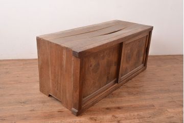 和製アンティーク　前面ケヤキ材　味のある木肌と力強い杢目が魅力的な箪笥サイドボード(時代箪笥、収納棚)(R-047859)