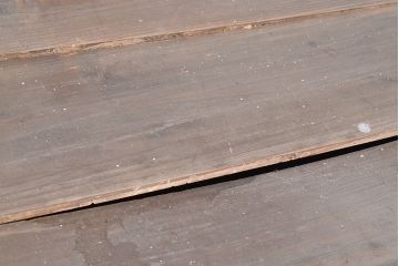 和製アンティーク　前面ケヤキ材　味のある木肌と力強い杢目が魅力的な箪笥サイドボード(時代箪笥、収納棚)(R-047859)