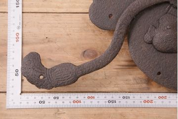 アンティーク雑貨　巾着モチーフが魅力的な蔵戸の錠前金具(ディスプレイ雑貨、蔵戸パーツ)(R-047868)