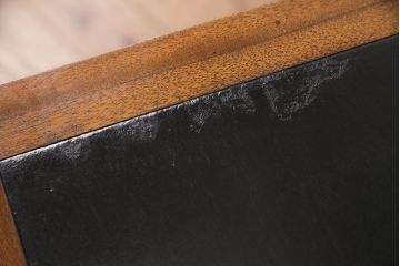 中古　DREXEL HERITAGE(ドレクセルヘリテイジ)　Triune(トライユン)　レザートップが格好いいマホガニー材製のデスク(両袖机、在宅ワーク、在宅用ワークデスク)(定価約75万円)(R-047872)