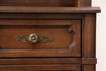ヴィンテージ　DREXEL HERITAGE(ドレクセルヘリテイジ)　希少品!Italian Provincial(イタリアン プロヴィンシャル)シリーズのマホガニー材製キャビネット(定価約45万円)(収納棚、飾り棚、ビンテージ)(R-047874)