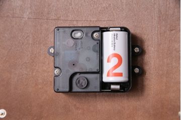 中古　松本民芸家具　気品漂うシックな雰囲気が魅力のB型時計台(ホールクロック、戸棚、収納棚、陳列棚)(定価約49万6千円)(R-047875)