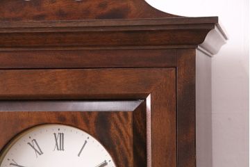 中古　松本民芸家具　気品漂うシックな雰囲気が魅力のB型時計台(ホールクロック、戸棚、収納棚、陳列棚)(定価約49万6千円)(R-047875)