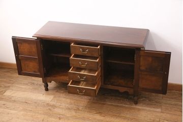 中古　松本民芸家具　クラシカルなデザインがおしゃれなA型ドレッサー(サイドボード、キャビネット)(定価約36万円)(R-047876)