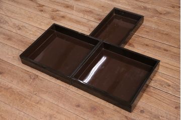中古　高級品!螺鈿細工の華やかな意匠が存在感を放つ、韓国製飾り棚(戸棚、収納棚、キャビネット)(定価約110万円)(R-047879)