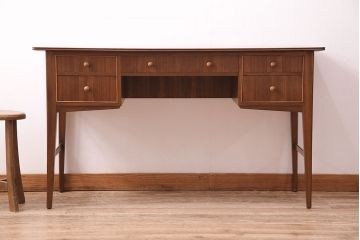 ビンテージ　IAN HENDERSON design　チーク材　イギリスから届きました!スタイリッシュな書斎に置きたくなるデスク(ワークデスク、机、在宅ワーク、在宅用)(R-047885)