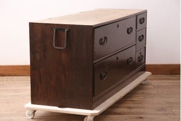 和製アンティーク　昭和レトロ　大小の引き出し付き!ノスタルジックな雰囲気が素敵な箪笥ローボード(ローチェスト、引き出し、タンス)(R-047889)