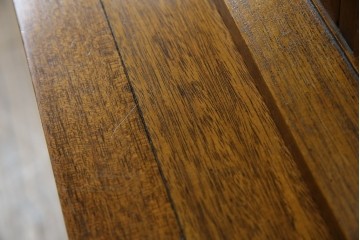 中古　DREXEL HERITAGE(ドレクセルヘリテイジ)　Triune(トライユン)　凛とした佇まいの食器棚　定価約90万円相当　(R-047891)