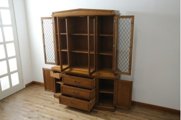 中古　DREXEL HERITAGE(ドレクセルヘリテイジ)　Triune(トライユン)　凛とした佇まいの食器棚　定価約90万円相当　(R-047891)