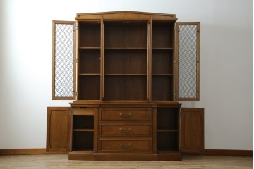 中古　DREXEL HERITAGE(ドレクセルヘリテイジ)　Triune(トライユン)　凛とした佇まいの食器棚　定価約90万円相当　(R-047891)