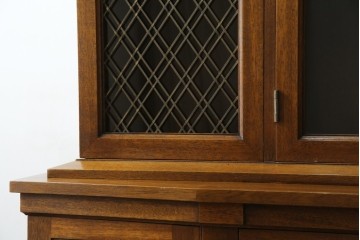 中古　DREXEL HERITAGE(ドレクセルヘリテイジ)　Triune(トライユン)　凛とした佇まいの食器棚　定価約90万円相当　(R-047891)