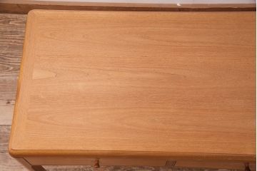 和製ヴィンテージ　幅広いインテリアと相性の良い素朴なローテーブル(リビングテーブル、センターテーブル、ビンテージ)(R-047895)