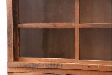 和製アンティーク　ヒノキ材製　経年による味わいが魅力の戸棚(収納棚、キャビネット、飾り棚)(R-047897)