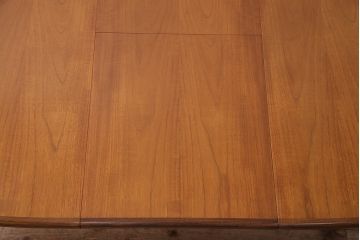 ヴィンテージ家具　G-PLAN(ジープラン) 北欧家具　チーク材　ほっこりとした優しい雰囲気を添えるオーバル型のエクステンションテーブル(ダイニングテーブル、ビンテージ)(R-047900)