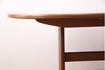 ヴィンテージ家具　G-PLAN(ジープラン) 北欧家具　チーク材　ほっこりとした優しい雰囲気を添えるオーバル型のエクステンションテーブル(ダイニングテーブル、ビンテージ)(R-047900)