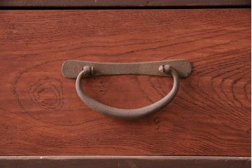 和製アンティーク　前面ヒノキ材・ケヤキ材　関西水屋　上品な和の雰囲気づくりにおすすめな収納棚(水屋箪笥、戸棚、サイドボード)(R-047907)