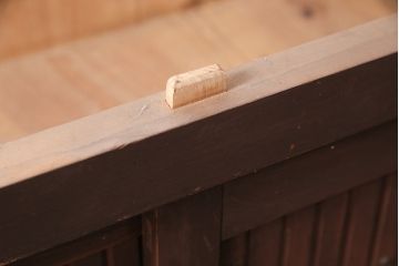 和製アンティーク　前面ヒノキ材・ケヤキ材　関西水屋　上品な和の雰囲気づくりにおすすめなサイドボード(水屋箪笥、収納棚、戸棚)(R-047908)