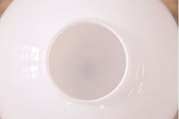 ビンテージ照明　シンプルな球体型の天井照明(ペンダントライト、吊り下げ照明)(R-047913)