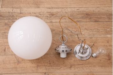 ビンテージ照明　シンプルな球体型の天井照明(ペンダントライト、吊り下げ照明)(R-047914)