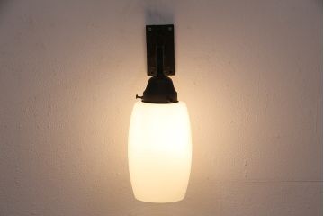 アンティーク照明　花の透かしが可愛らしいウォールランプ(壁掛け照明、壁付け照明)(R-047919)