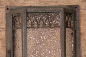 アンティーク雑貨　レトロな雰囲気たっぷりの壁掛け照明カバー(ウォールカバー)(R-047920)