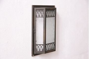 アンティーク雑貨　レトロな雰囲気たっぷりの壁掛け照明カバー(ウォールカバー)(R-047921)