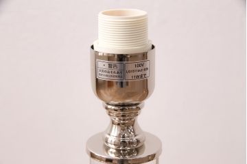 中古　2015年　C.KAWAI製　LG1511dv　モダンインテリアにぴったりのお洒落なスタンドライト(LED照明器具)(R-047922)