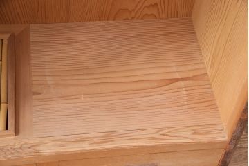 中古　民芸家具　杉材・桜皮　網代引戸が目を引く、手の込んだ造りが魅力の置き水屋(置水屋、茶水屋、茶道具、戸棚)(R-047931)