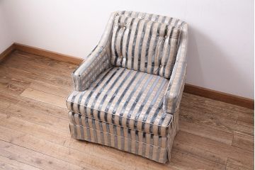 中古 優雅なひとときを演出するDREXEL HERITAGE(ドレクセルヘリテイジ)の1人掛けソファ(シングル、アームソファ、チェア)(R-047933)