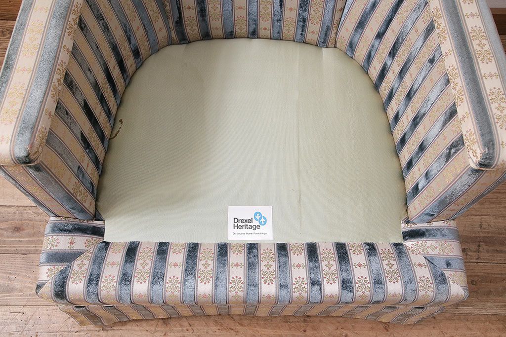 中古 優雅なひとときを演出するDREXEL HERITAGE(ドレクセルヘリテイジ)の1人掛けソファ(シングル、アームソファ、チェア)(R-047933)