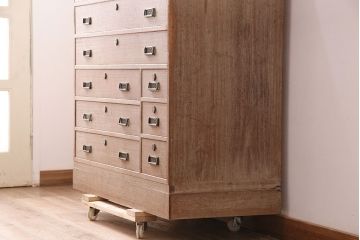 中古　大人の上品さ漂う伝統工芸品の加茂総桐箪笥(総桐たんす、加茂箪笥、衣装箪笥、引き出し)(R-047941)